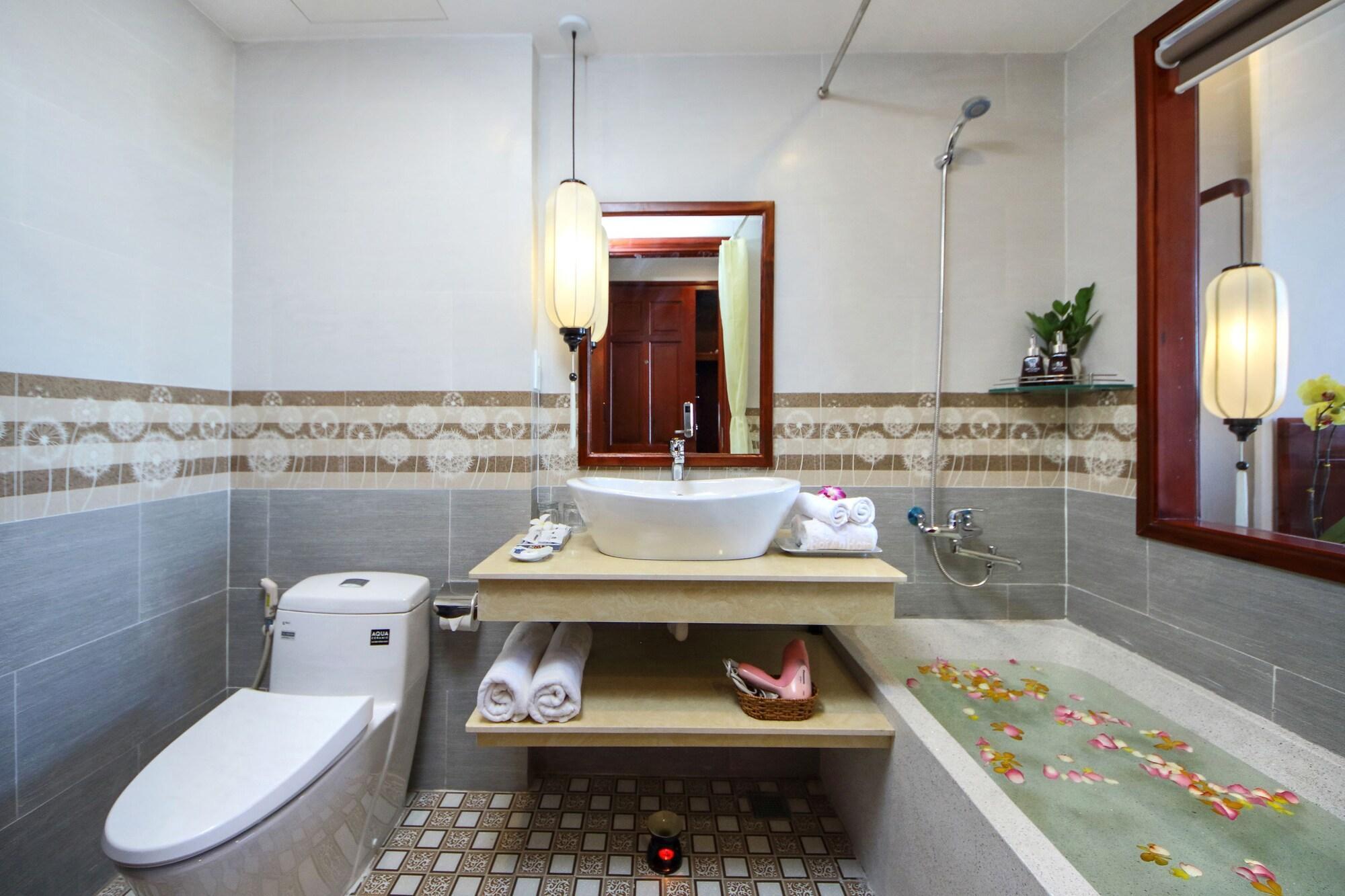 Uptown Hoi An Hotel & Spa Екстер'єр фото